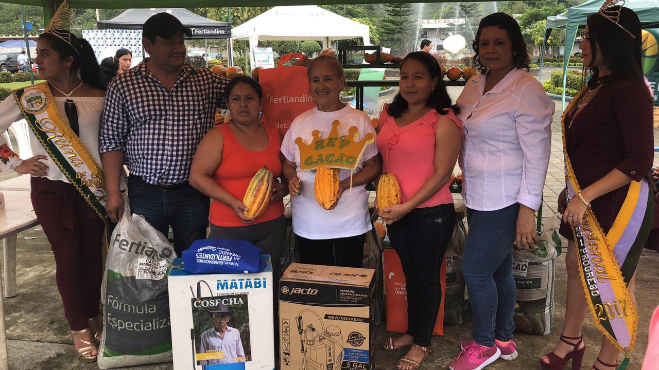 Premiaron a los mejores productores de Cacao en Pasaje